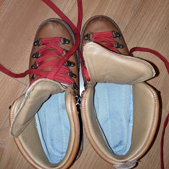 Danner Mountain Lt Cascade - Picture 2 of 8